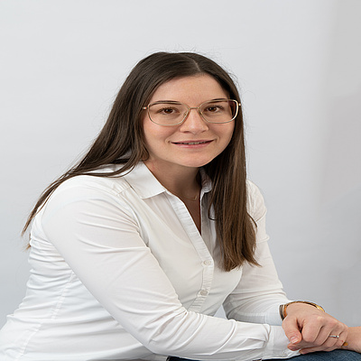 "Der Mensch wächst mit seinen Herausforderungen. Um zu wachsen benötigt man ein Umfeld, in dem einem die Möglichkeit gegeben wird, sich stetig weiterzuentwickeln und Neues zu lernen. Dieses Umfeld habe ich hier gefunden." "Der Mensch wächst mit seinen Herausforderungen. Um zu wachsen benötigt man ein Umfeld, in dem einem die Möglichkeit gegeben wird, sich stetig weiterzuentwickeln und Neues zu lernen. Dieses Umfeld habe ich hier gefunden."